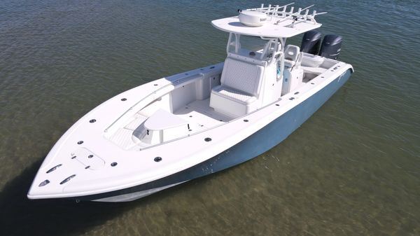 Yellowfin 32