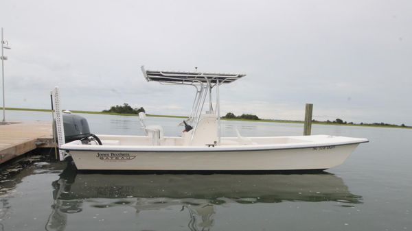 Jones Brothers 23 Bateau 