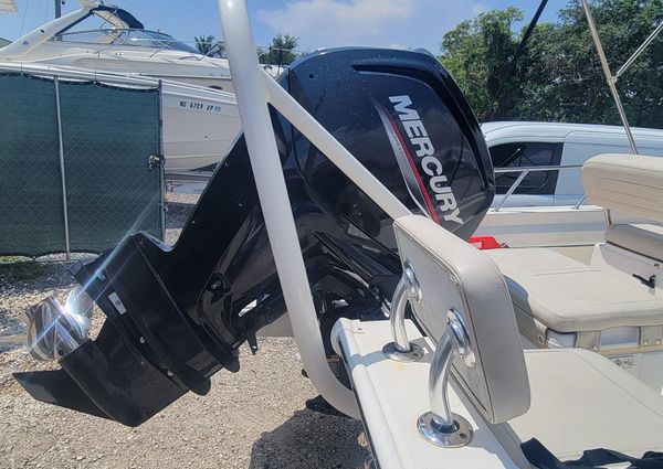 Boston Whaler 170 Montauk image