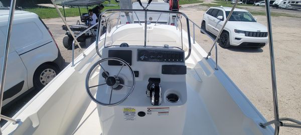 Boston Whaler 170 Montauk image