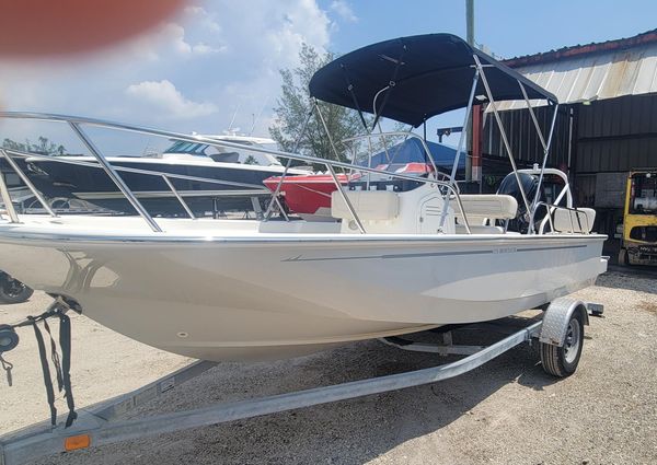 Boston Whaler 170 Montauk image