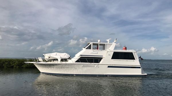 Viking 54 Sport Yacht 