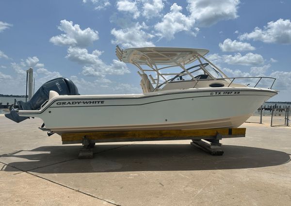 Grady-White Adventure 218 image