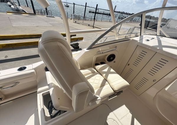 Grady-White Adventure 218 image