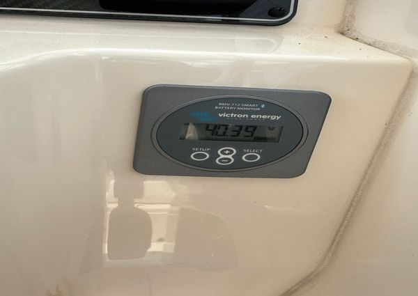 Grady-White Adventure 218 image