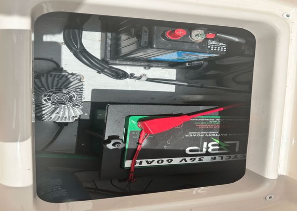 Grady-White Adventure 218 image