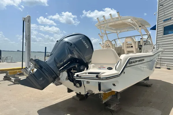 Grady-White Adventure 218 image