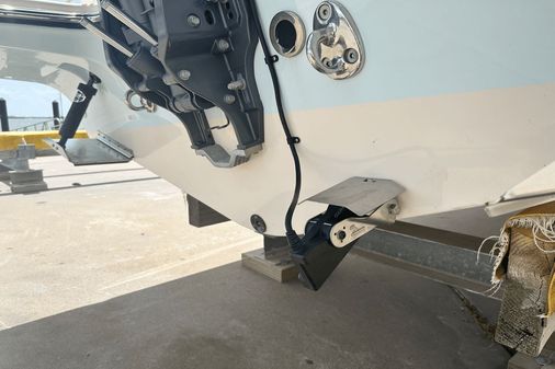 Grady-White Adventure 218 image