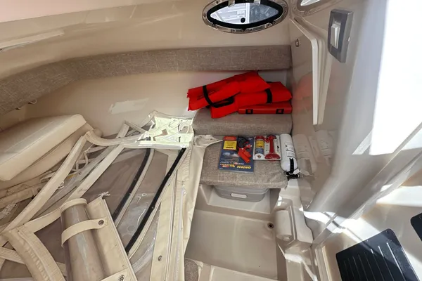 Grady-White Adventure 218 image