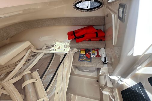 Grady-White Adventure 218 image