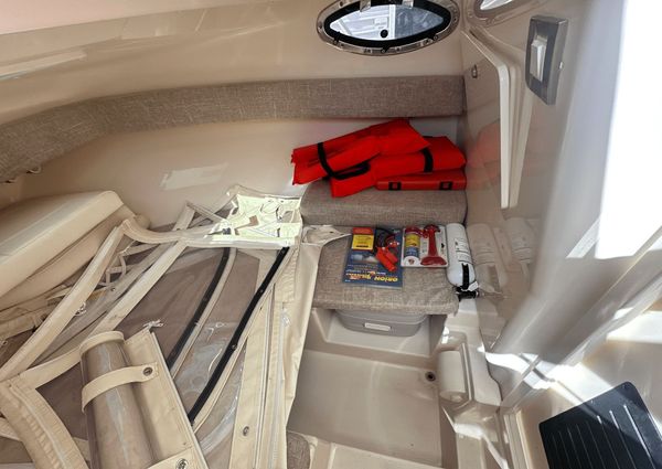 Grady-White Adventure 218 image