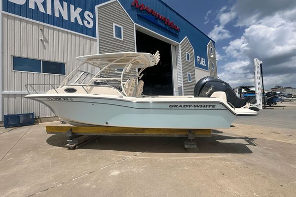 Grady-White Adventure 218 - main image