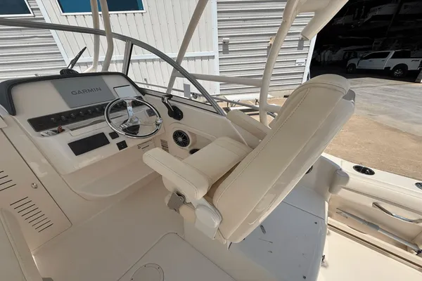 Grady-White Adventure 218 image