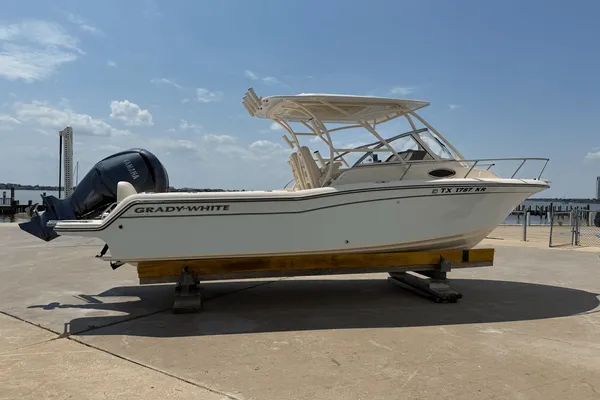 Grady-White Adventure 218 image