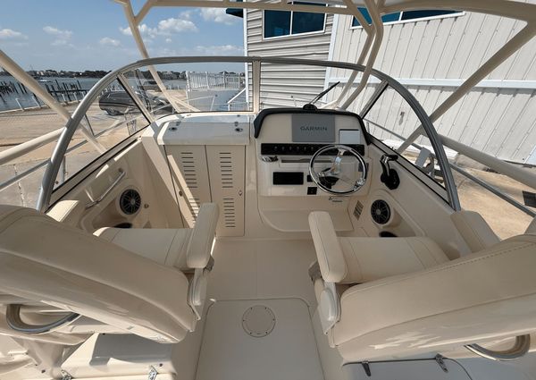 Grady-White Adventure 218 image