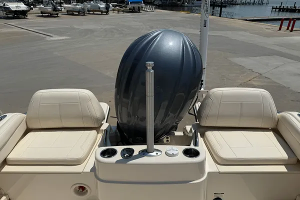 Grady-White Adventure 218 image