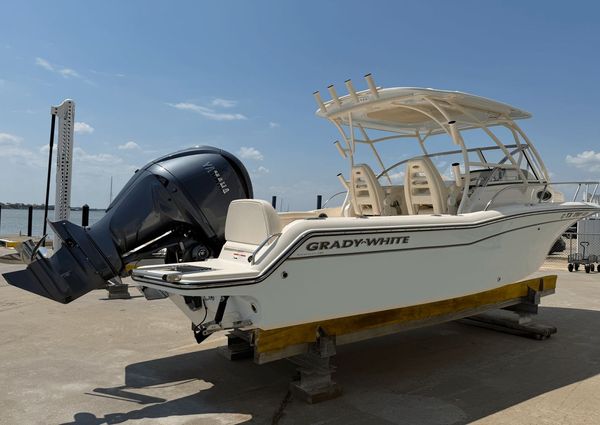 Grady-White Adventure 218 image