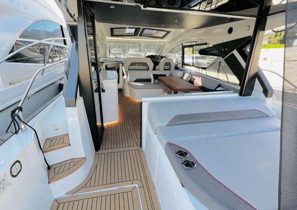 Beneteau GT45 image