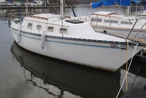 Hunter 25 image