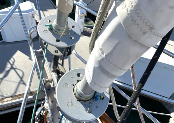 Cheoy-lee AFT-COCKPIT-CRUISING-KETCH image