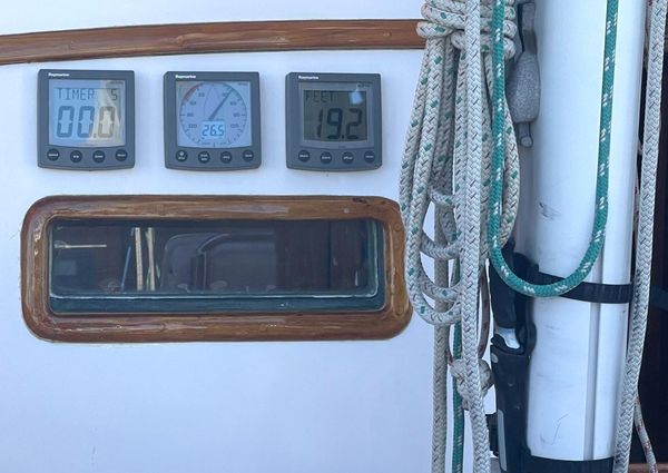 Cheoy-lee AFT-COCKPIT-CRUISING-KETCH image