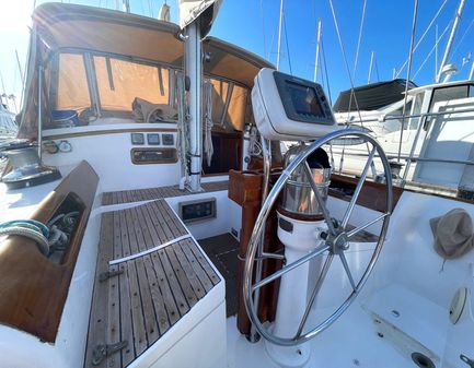 Cheoy-lee AFT-COCKPIT-CRUISING-KETCH image