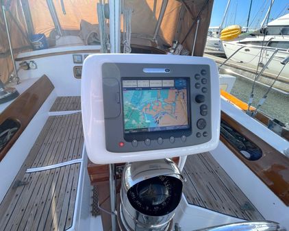 Cheoy-lee AFT-COCKPIT-CRUISING-KETCH image