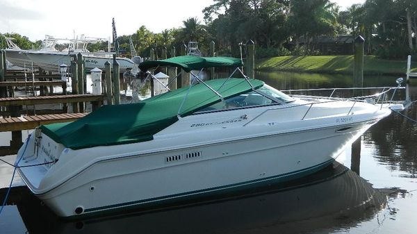 Sea Ray Weekender 