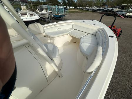 Cobia 220-CENTER-CONSOLE image