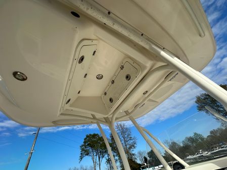 Cobia 220-CENTER-CONSOLE image