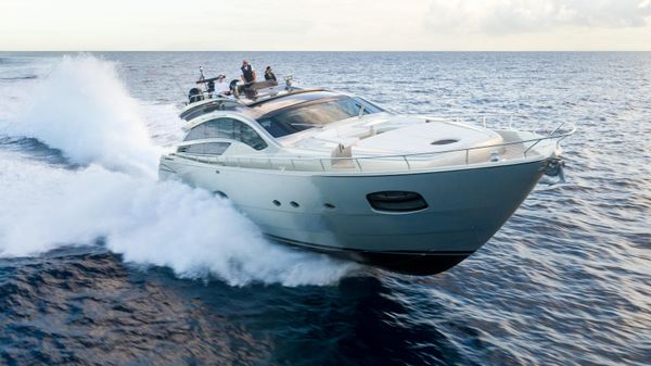 Pershing 82 image