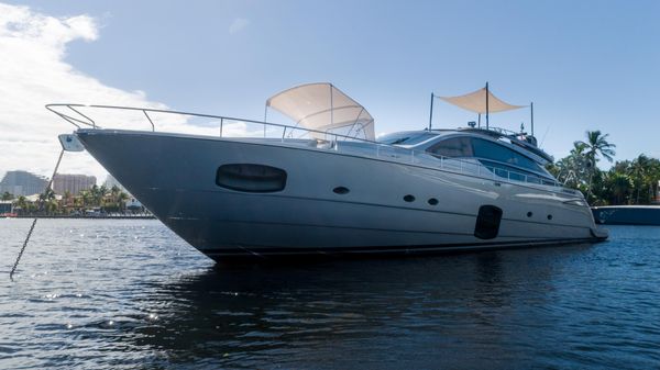 Pershing 82 image