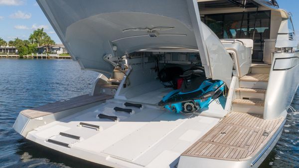 Pershing 82 image