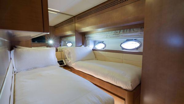 Pershing 82 image