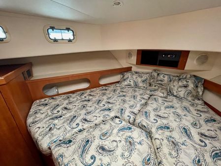 Mainship 430 Trawler image