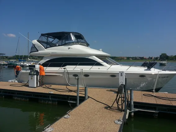 Meridian 411 Sedan image