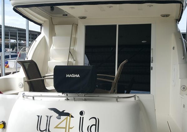 Meridian 411 Sedan image