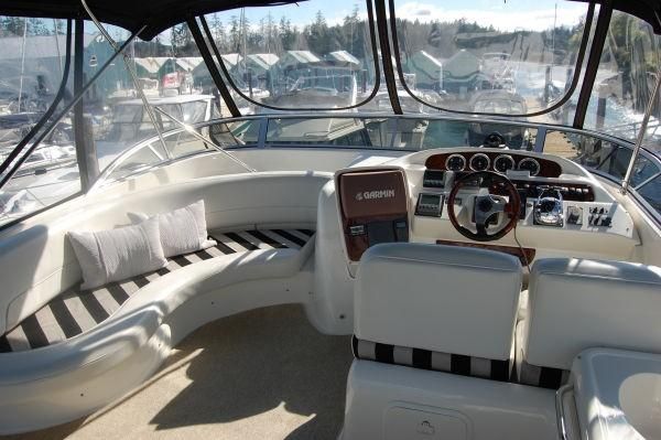 Meridian 411 Sedan image