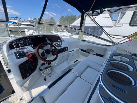 Chris-Craft 320 Crowne Cruiser image