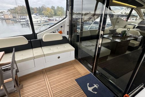 Azimut 55S image