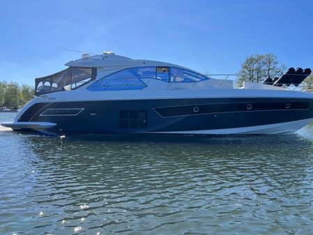 Azimut 55S image