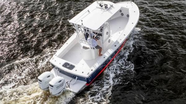 Bertram 25 Custom Center Console 