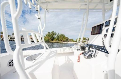 Bertram 25 Custom Center Console image