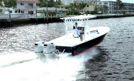 Bertram 25 Custom Center Console image