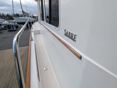 Sabre 36-FLYBRIDGE image