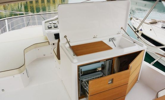 Sessa Marine 42 Fly Motor Yacht image