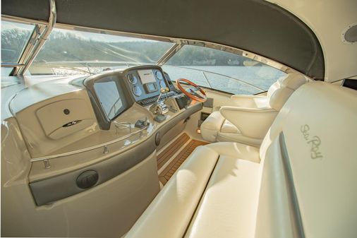 Sea Ray 420 Sundancer image