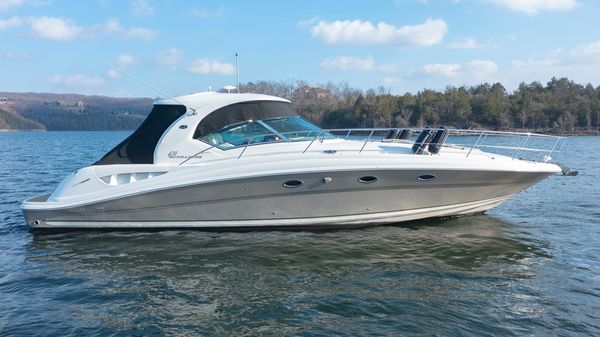 Sea Ray 420 Sundancer 