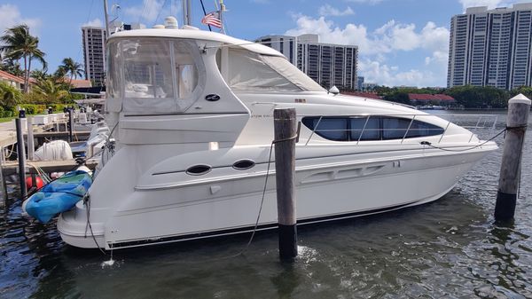 Sea Ray 390 Motor Yacht 