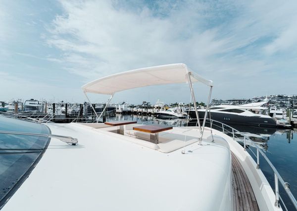 Azimut 85 Fly image